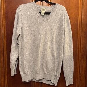 L.L. Bean Men’s Gray V-Neck Cotton Cashmere Sweater Large Reg Heathered Gray.